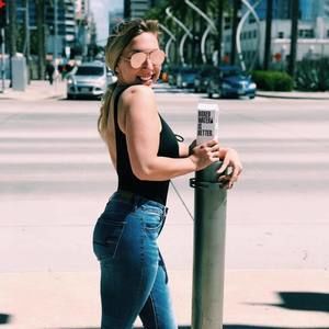 Meet your Posher, Mackenzie